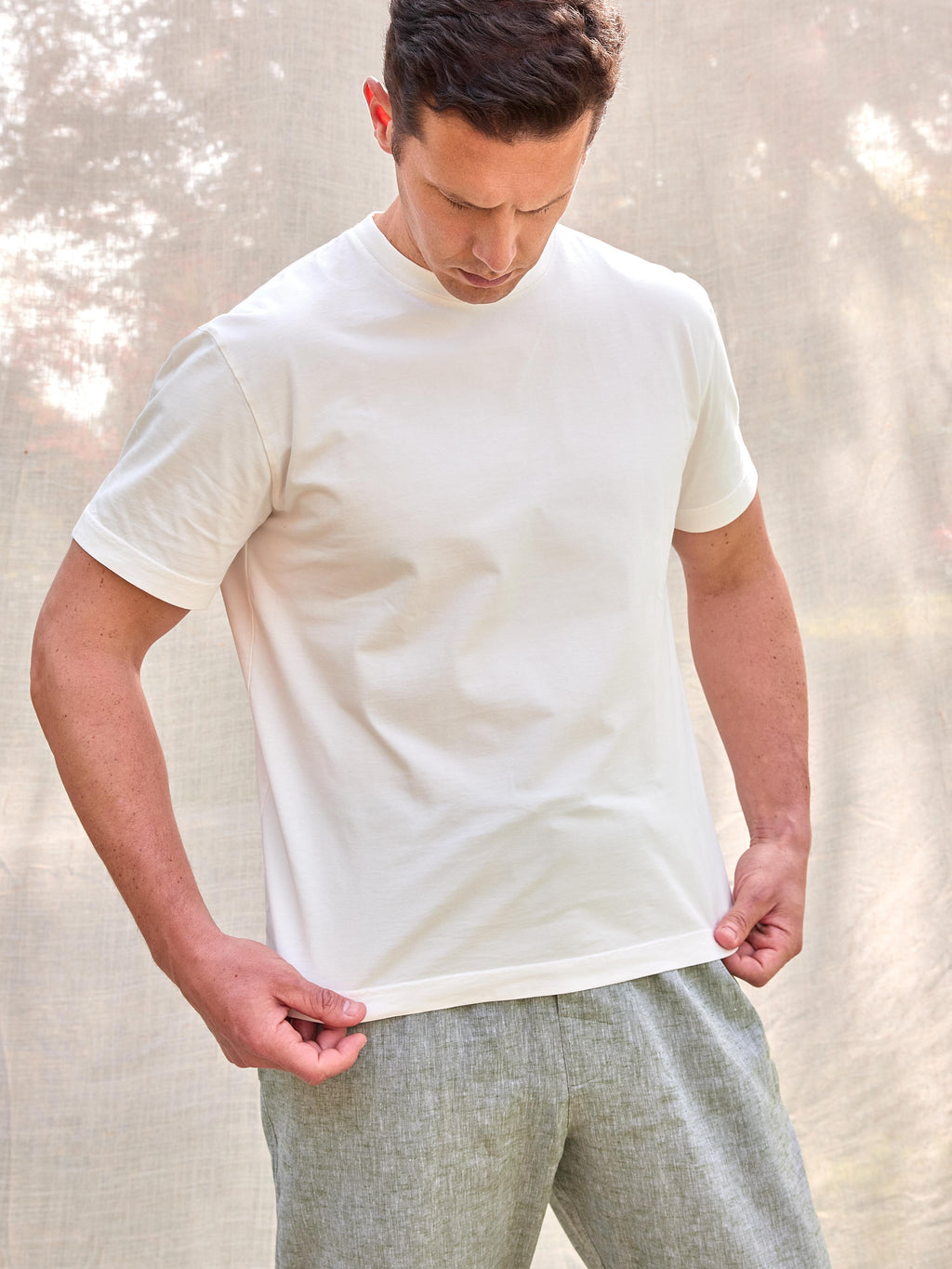 Camiseta 100% algodón orgánico gramaje alto 200 GSM hecha en Portugal marrón chocolate premium casual vestir España verano moda hombre Arzalè